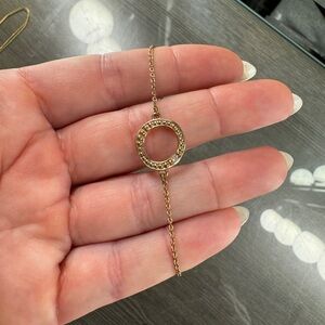 Elegant Gold Circle Pendant Bracelet